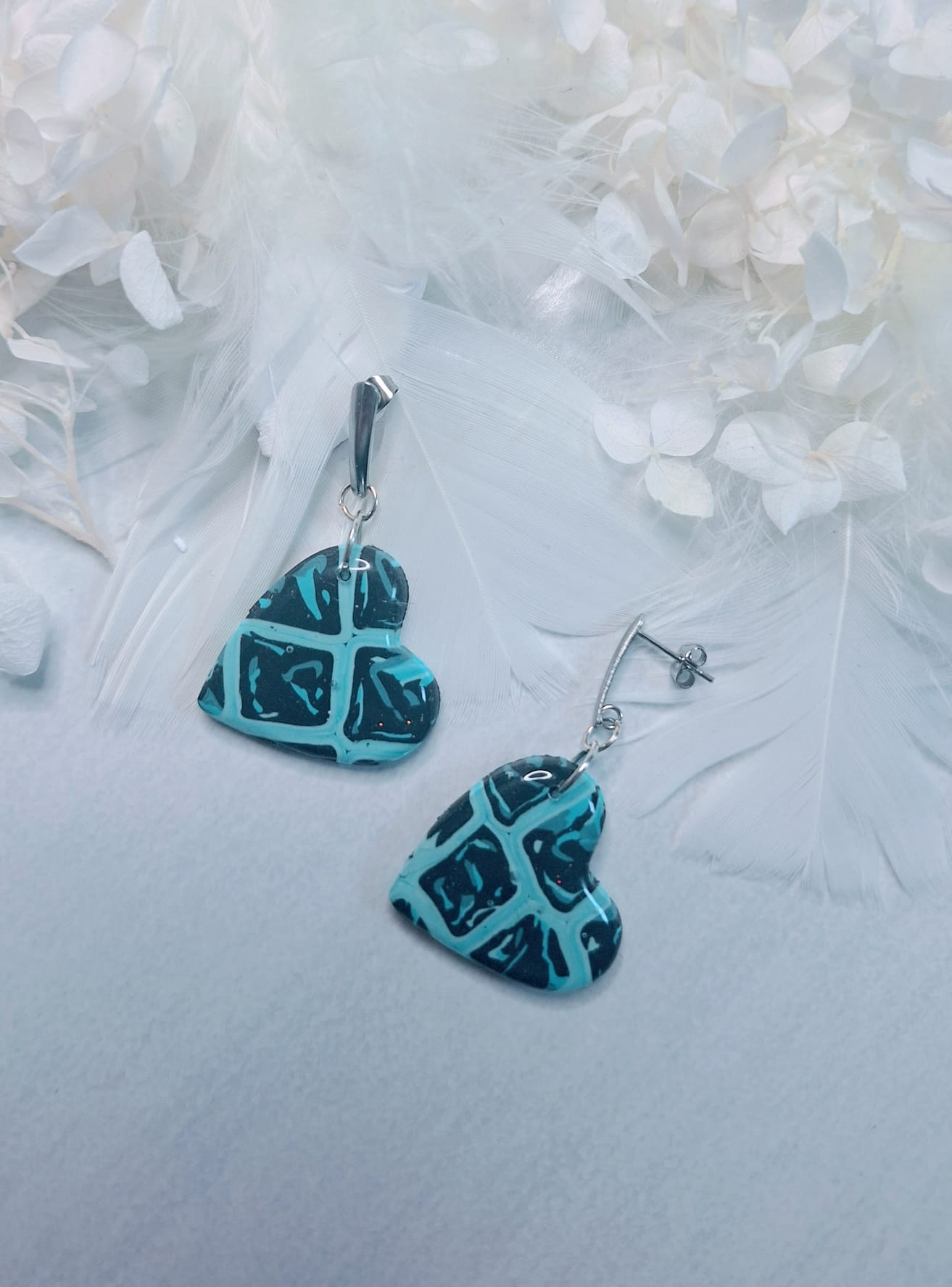 Boucles d&rsquo;oreilles coeurs éléctriques 🔌