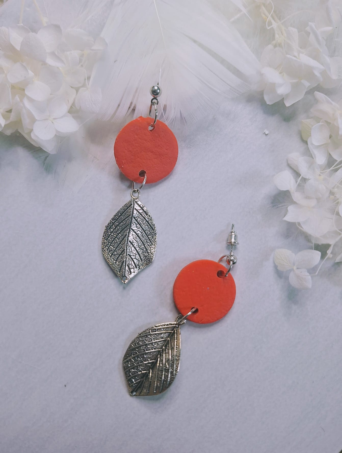 Boucles d&rsquo;oreilles fleur corail 🪸