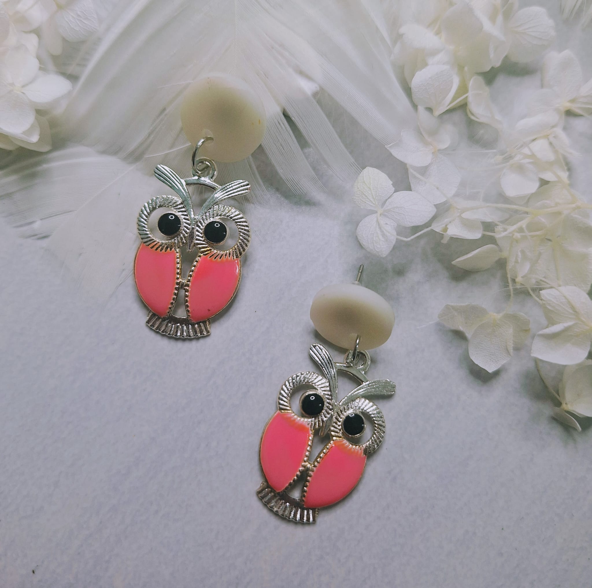 Boucles d&rsquo;oreilles Chouettes roses 🦉