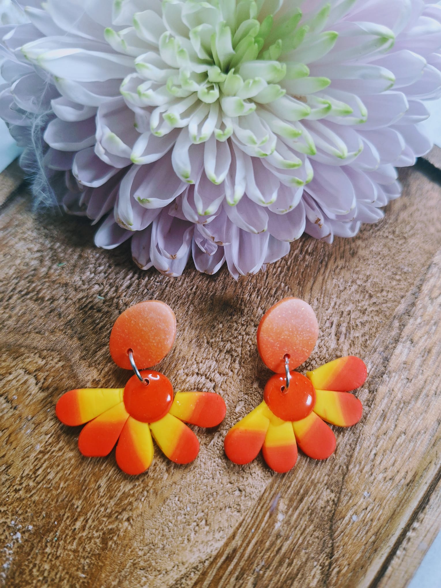 Boucles d&rsquo;oreilles originales flowers 🌺