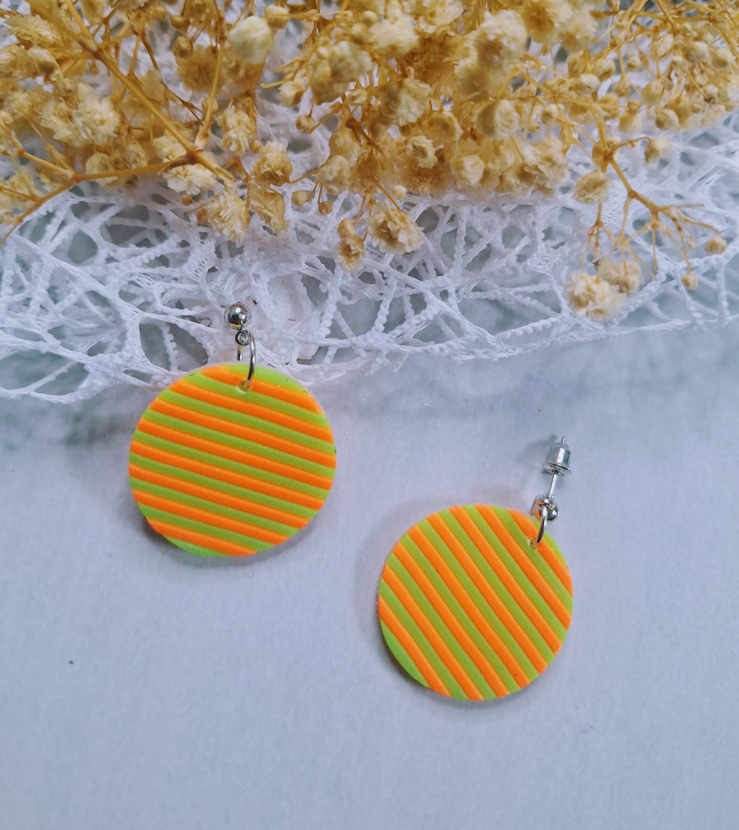 Boucles d&rsquo;oreilles Duo fluo rondes 🟡